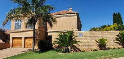 House For Sale in Cornwall Hill, Centurion